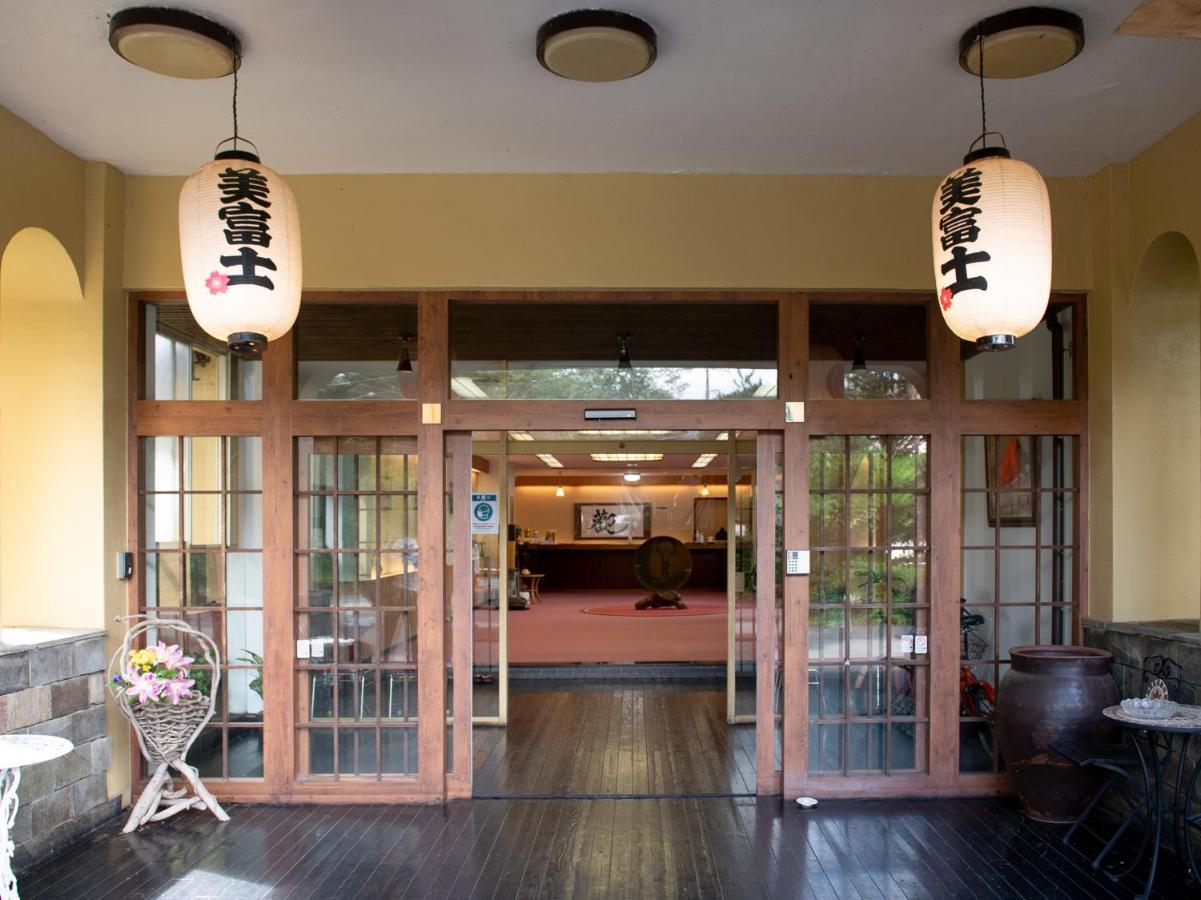 Oyo Hotel Mifuji Яманакако Екстериор снимка