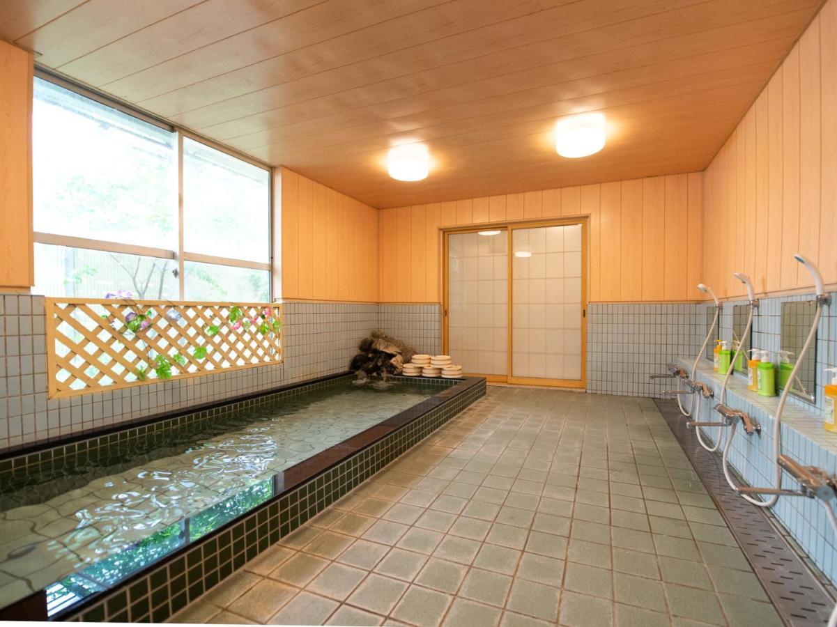 Oyo Hotel Mifuji Яманакако Екстериор снимка