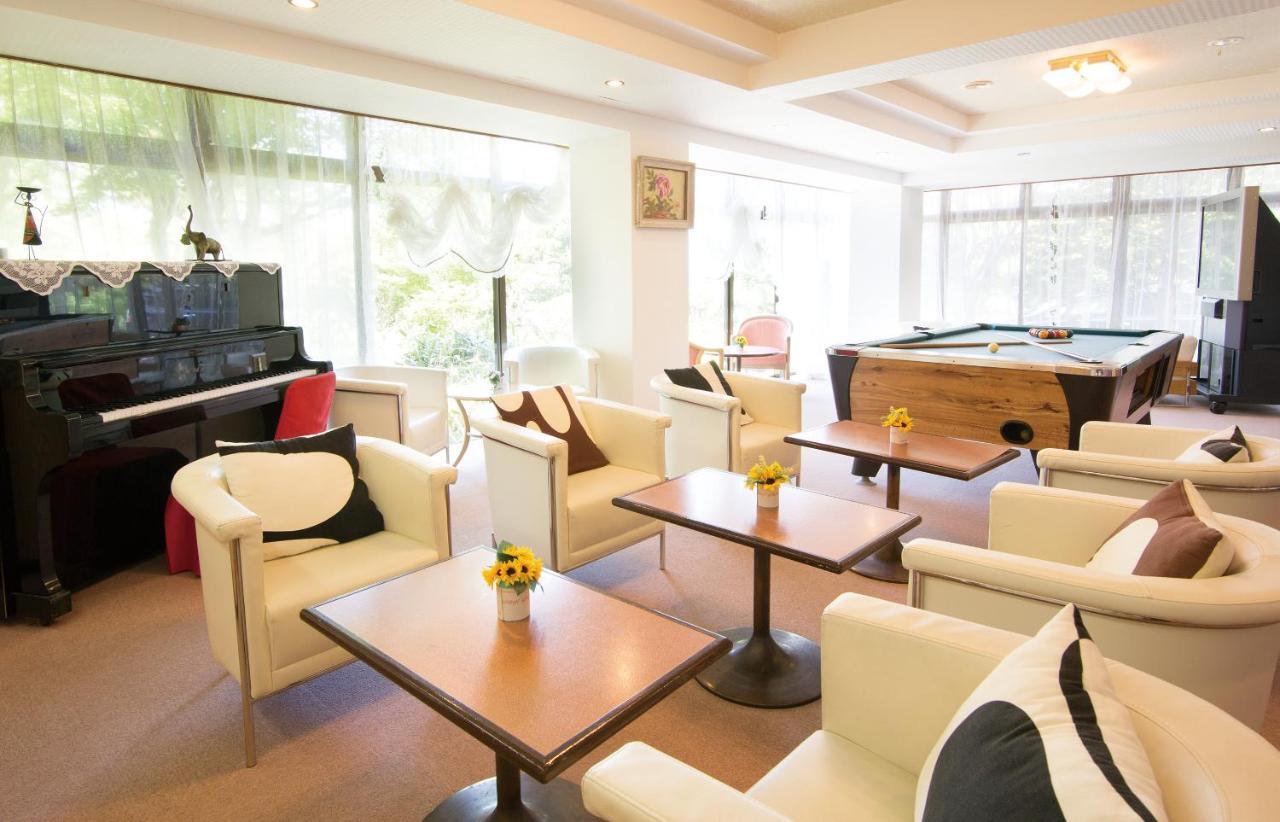 Oyo Hotel Mifuji Яманакако Екстериор снимка
